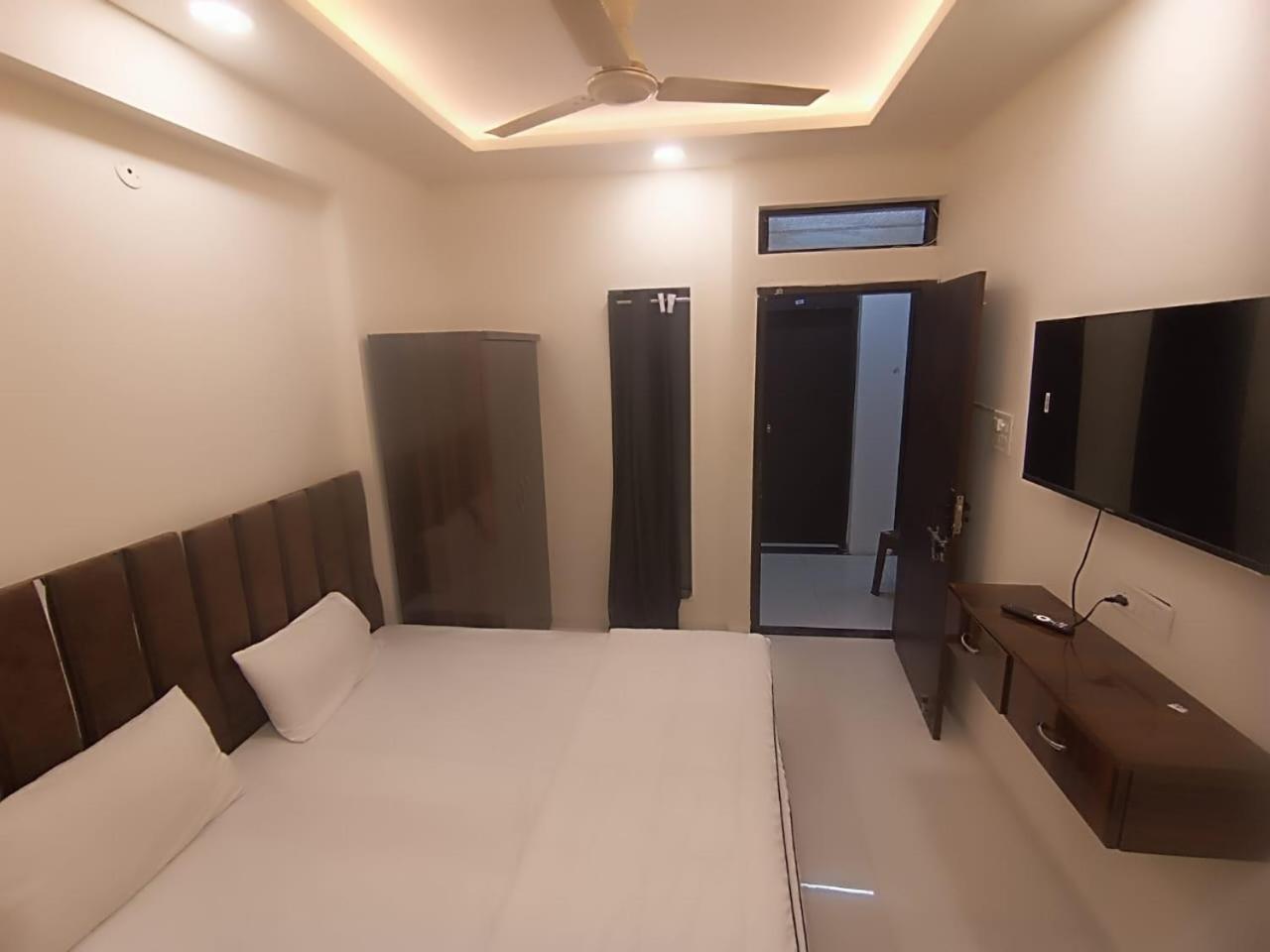 Kiwi Vijaynagar Scheme 78